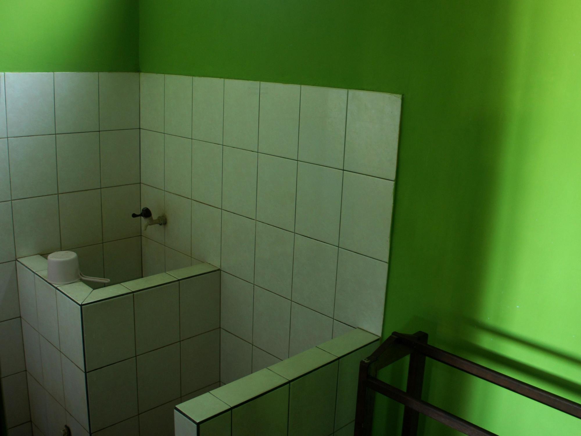Bayu Murti Homestay Джокьякарта Экстерьер фото